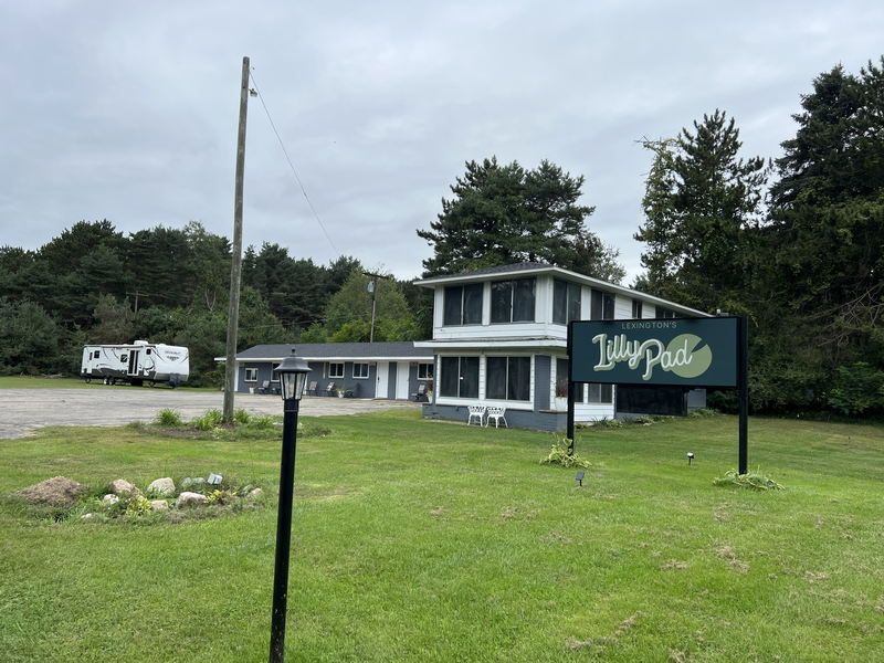 Lexingtons LillyPad (Azure Tides, Lexington Budget Motel) - Sept 10Th 2023 (newer photo)